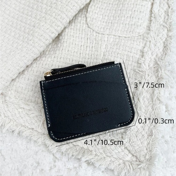 ⚠️Clearance Small Black Cardholder / Wallet - Picture 3 of 4